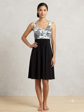R&M Richards Black and White Sleeveless Empire Dress